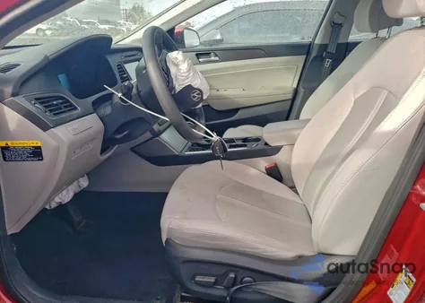 2016 Hyundai Sonata Sport z USA, uszkodzony, nr VIN 5NPE34AF3GH315797